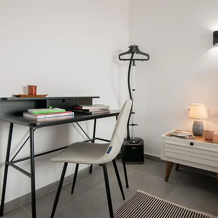 Akira Cozzy Apartment